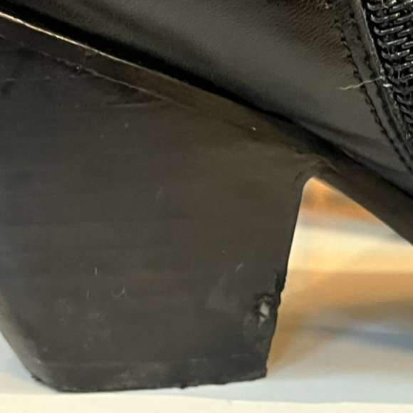 Women's size 6, Black Leather Up, Steel Shank, 2inch Heel Motorcycle Boots - Picture 10 of 12